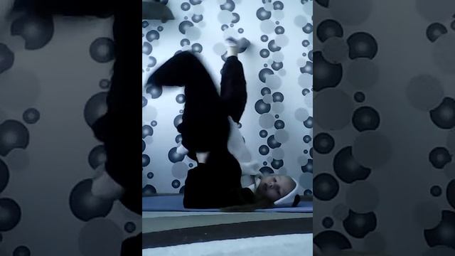 Как научится стоять на лопатках моя 1 вая обучалка смотреть онлайн