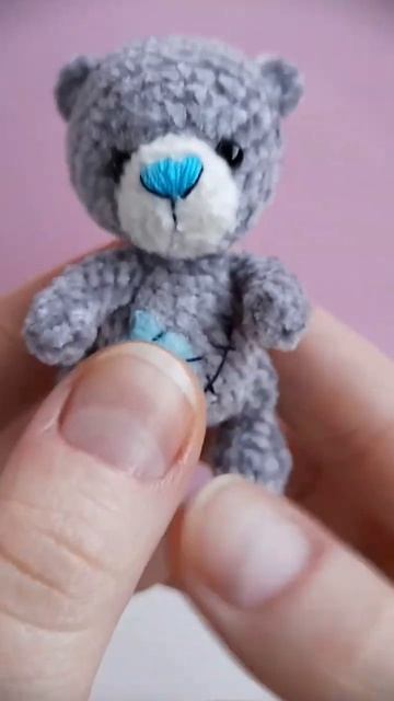 Плюшевый мини медвежонок /miniature crocheted teddy bear