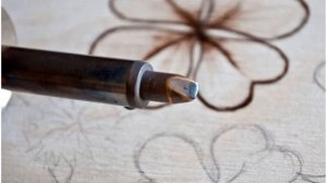 Можно ли выжигать паяльником