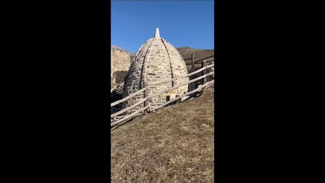 Ядрообразный мавзолей Янд-Каш (Могила Янда) башенный к смотреть онлайн