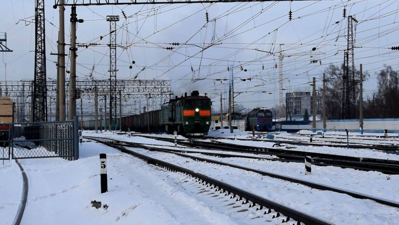 Тепловоз 2ТЭ10М-2618. Отправление. Звук 10Д100.