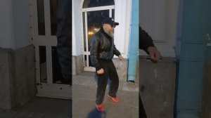 ПИТЕР ❤️ТАМЕРЛАН ТАНЦУЕТ 🤗😅НА НАБЕРЕЖНОЙ КАНАЛА ГРИБОЕДОВА ❤️❤️❤️