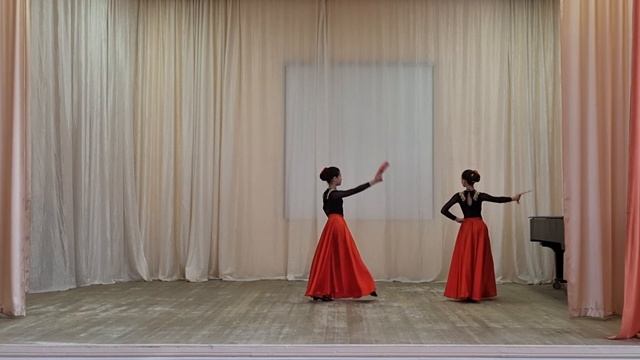 Испанский танец из балета Лебединое озеро. Воронина Валерия и Мрясова Алтынай. ОАТ Цветик Семицвети смотреть онлайн