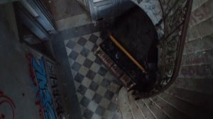 18573201-uhd_3840_2160_30fps