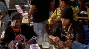 Не грози южному централу, попивая сок у себя в квартале. Зубочистка