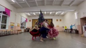 Новогодняя сценка 10-го класса. Часть 1-я