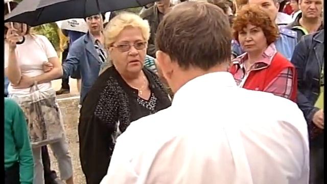 ЖАРКОЕ ЛЕТО БАХЧИСАРАЯ 2006 г ПРОТИВОСТОЯНИЕ ЗА РЫНОК ? смотреть онлайн