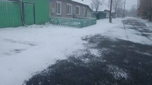 Белый снег..на ладони мои упал,город мой закружила мет?