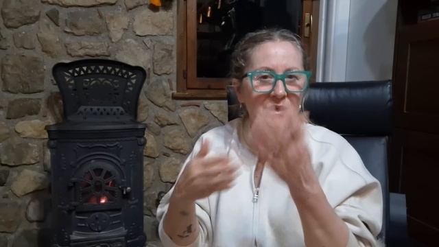 Посиделки  у  Эллки .Весёлые персонажи между нас.🤣 смотреть онлайн