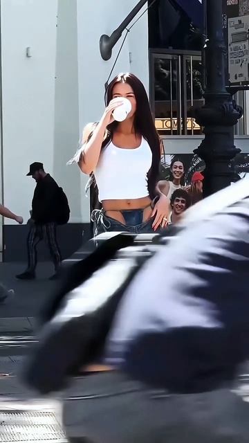 -QmmtuppQUI - Stunning baggy pants street style summer outfit of the day idea #fashion  #style #outf