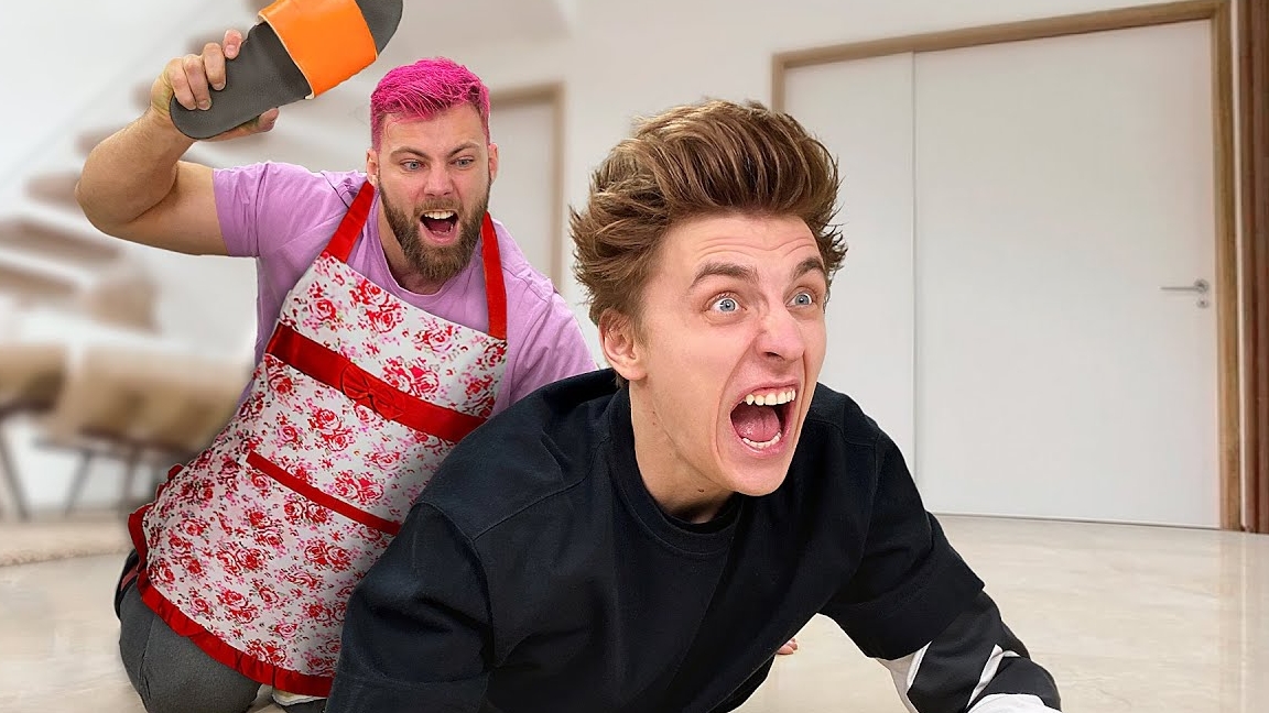 КОГО ПОСЛЕДНЯЯ ПОЙМАЕТ НЯНЯ ПОЛУЧИТ 1000$ ЧЕЛЕНДЖ смотреть онлайн