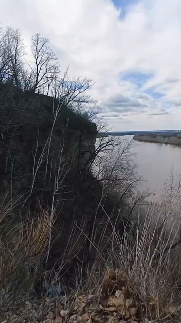 21 апреля, висячий камень, природа, облака, лес, гора, река Белая, отдых смотреть онлайн