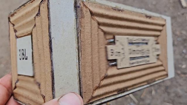 Картонна колонка з картонним динаміком 20w Jbl flip 5 смотреть онлайн