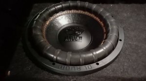 Сабвуфер DL Audio ™ Raven 12 V.2  установлен в Hyundai Tucson, разминк?