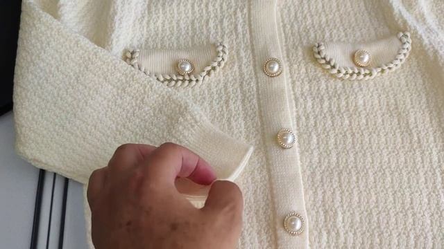 Нарядный костюм для дівчинки 2-8 років - кардиган зі спі