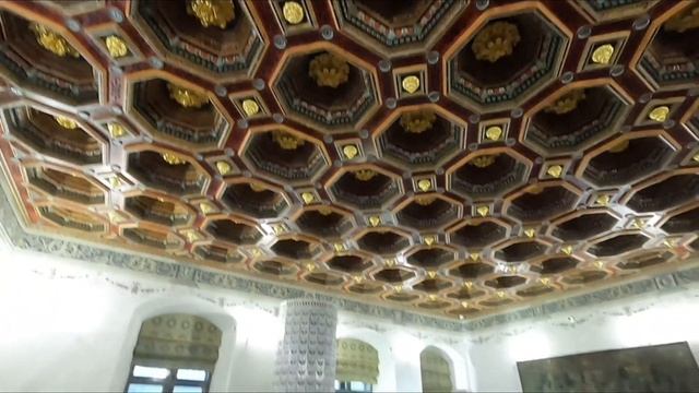 Средневековый замок в Беларуси, серьезно? Мирский зам? смотреть онлайн