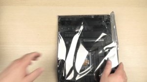 Розпаковка Asus TUF Gaming X670E-Plus Wi-Fi
