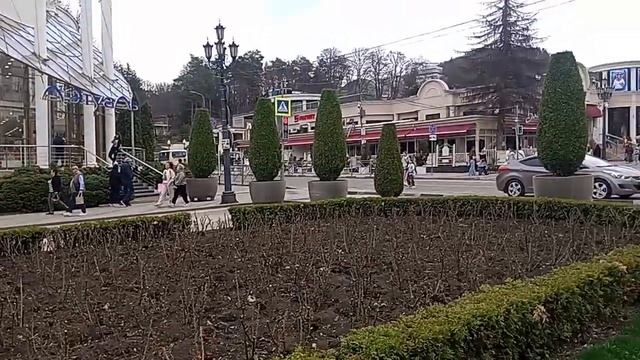 Кисловодск. Торгово-развлекательный бульвар. 30.03.2025 г. смотреть онлайн