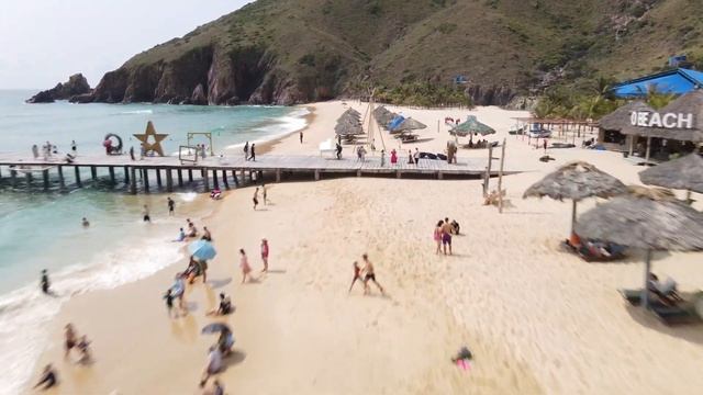 Неизвестные места Вьетнама. Quy Nhon, Ky Co beach смотреть онлайн