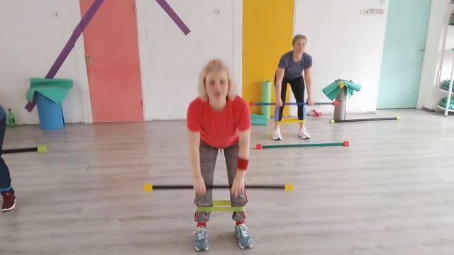 Упражнения с мини петлями и бодибаром ягодицы бедра н? смотреть онлайн