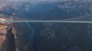 Самый высокий мост в МИРЕ достраивают в Китае