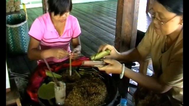 Сигарная фабрика в Мьянме на озере Инле. Cigar factory in Myanmar Inle Lake