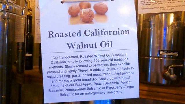 США. Уютный городок, бесполезная башня, 50 рисунков (не ? смотреть онлайн