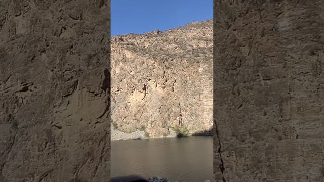 Любишь Таджикистан ставь лайк. Таджикский реп в горах. смотреть онлайн