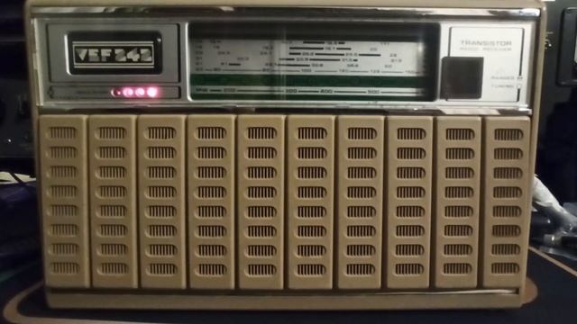 Слушаем средние волны суботним вечером. смотреть онлайн