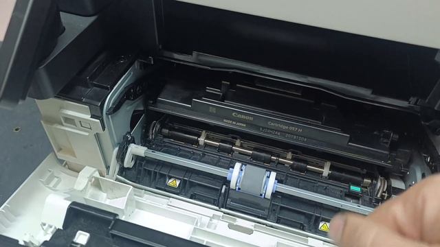 Canon mf443dw как достать картридж? смотреть онлайн