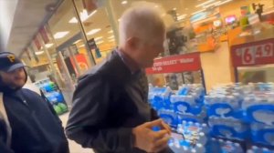 В США активисты поймали педофила, который пришёл на встречу к несовершеннолетнему мальчику !!!