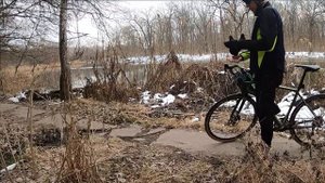 Эсхар, шум водопада и мост под водой.