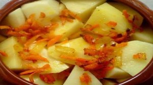Филе курицы в горшочках