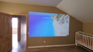 Lenovo yoga 5000s. Проекция 126" на матовой стене кофейного цвет