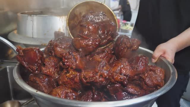 Китайская острая говяжья лапша