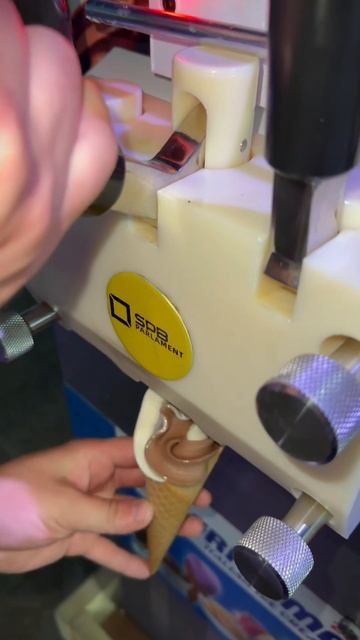 фрезер для мороженого🍨 смотреть онлайн