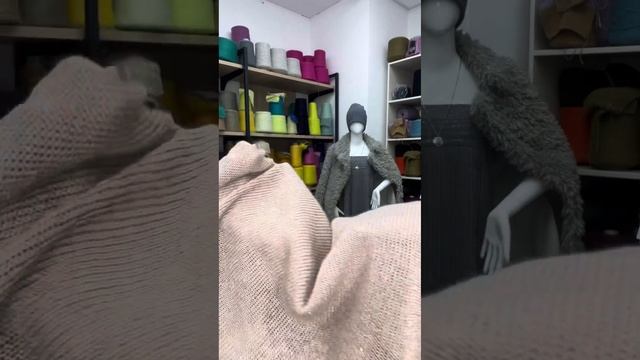 Джемпер, палантин, пряжа