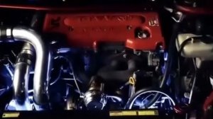 Форсаж на минималках и дыр-дыр-дыр под крышкой