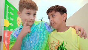 Диана и Рома - Детское Кафе в Тайной Комнате