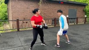 🥊ТРЕНЕРУЕМСЯ 💃РАБОТАЕМ НАД ТЕХНИКОЙ МОЕЙ💃ХРОМАЕТ