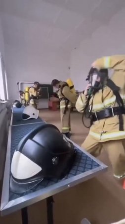 Пока горит спичка
