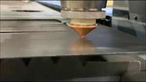 Оптоволоконный лазерный станок BIGZEE LASER GL1530