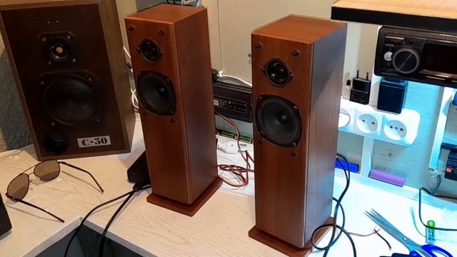 Активные колонки ,Vigoole E-2002 смотреть онлайн