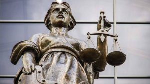 Первый замначальника Московского метрополитена признал вину в получении взятки