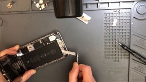 Замена аккумулятора iPhone 6S Plus #apple #iphone #shorts #trendingshorts #repair