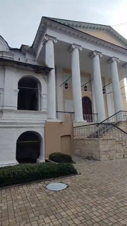 Ярославский Кремль на территории