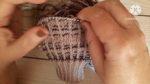 Триостарты апрель 2023. Носочки хеликсом с вытянутыми петлями. Третий старт.