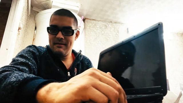 Замена Акумулятора в Samsung R540 смотреть онлайн