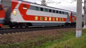 ЧС200 с двухэтажным поездом Санкт-Петербург-Москва