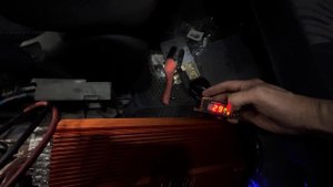 5-канальный усилитель DL-Audio Raven 5.1100 V.2 в Toyota Land Cruiser Prado 95